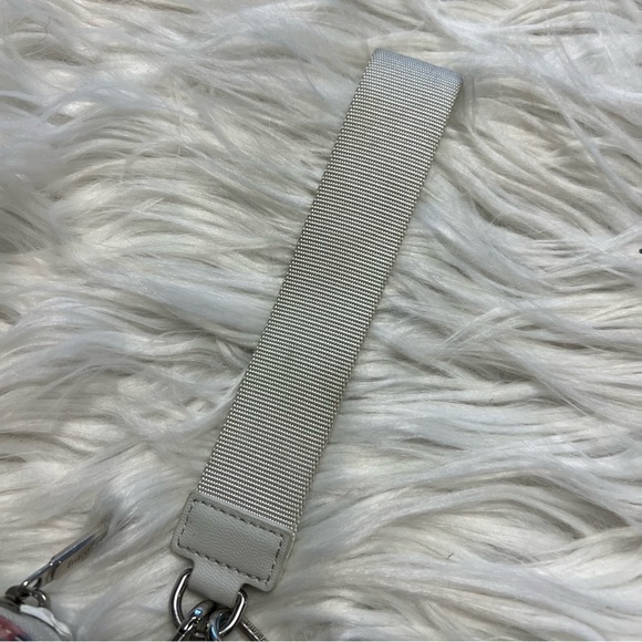 Lululemon dual pouch wristlet * rare color - Picture 4 of 8